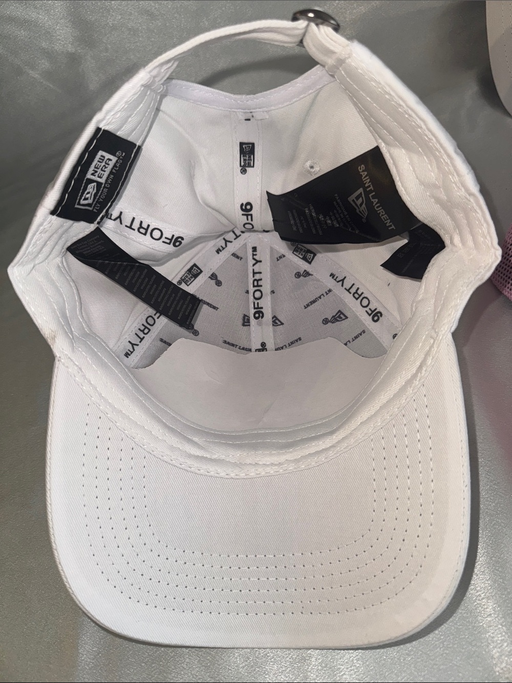 New! Yves Saint Laurent White Baseball Cap with Black Logo Embroidery - Picture 5 of 5